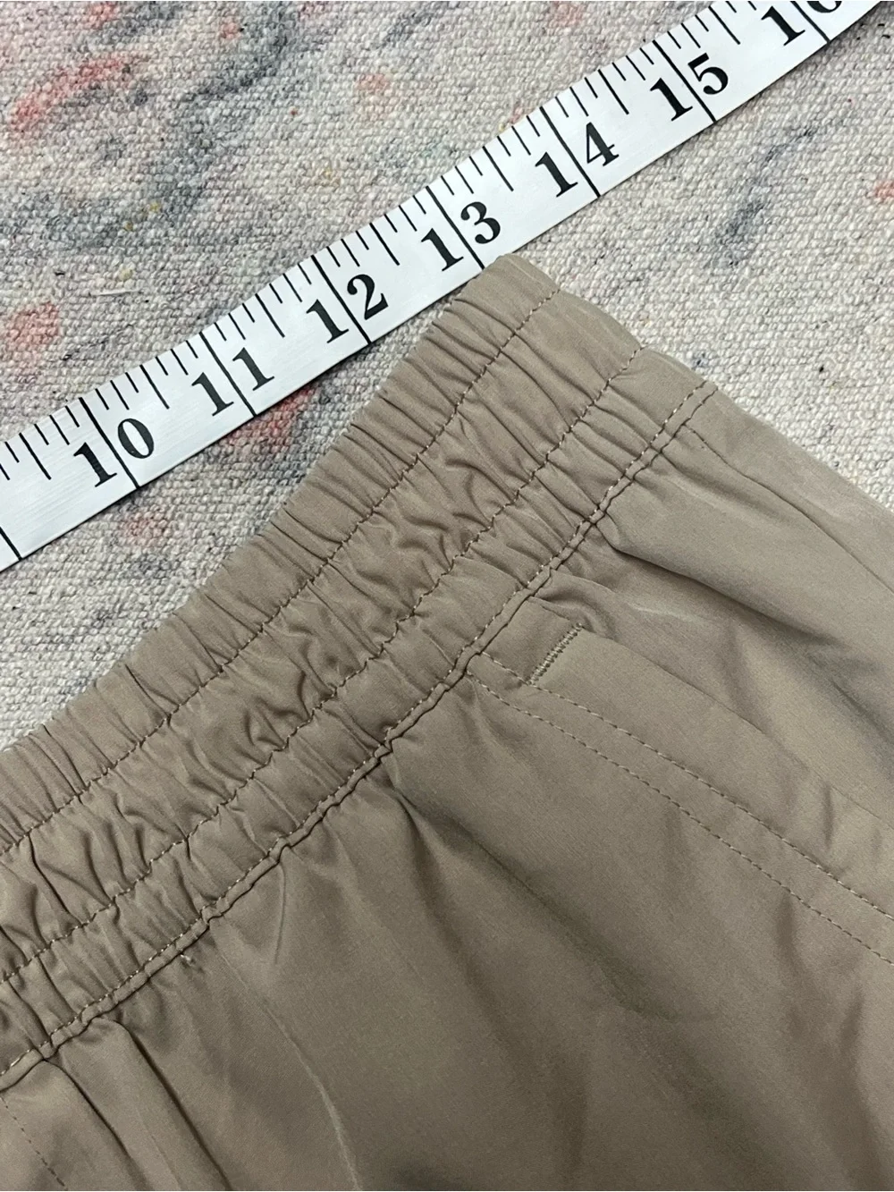 UP Khaki Quick-Dry Cargo Shorts Men’s Medium 32-34 Stretch Performance